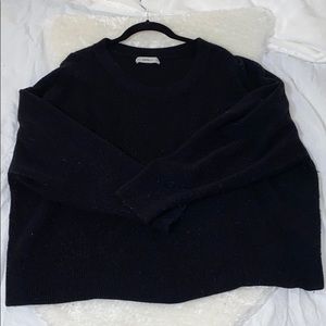 HEAVY KNIT SWEATER